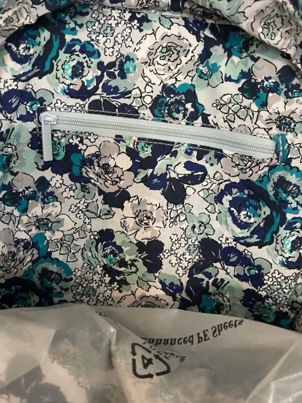 Vera Bradley Ultralight Compact Backpack Sea Salt Blue NWT